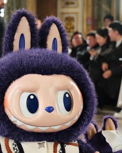 Cơn sốt Labubu muộn màng tại Mỹ