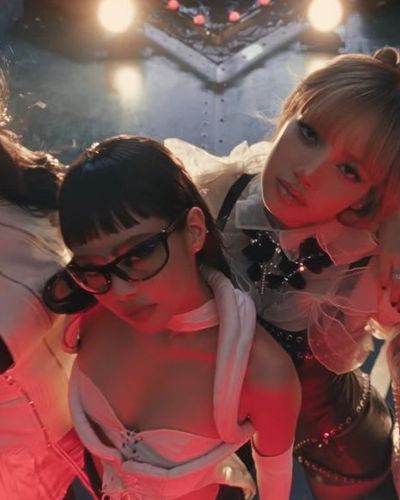 Jump là cuộc cách mạng hình ảnh của BLACKPINK