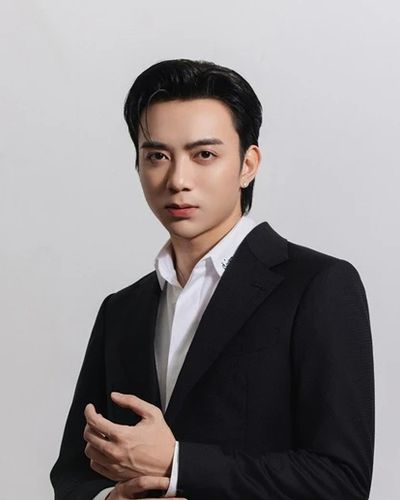 SOOBIN và Hòa Minzy thăng hoa trên sân khấu 8Wonder 2025