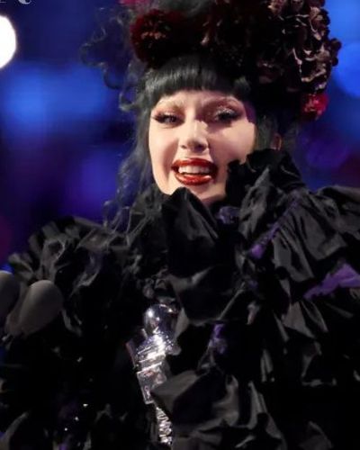 Lady Gaga khuấy đảo VMAs 2025 trong kỷ nguyên Mayhem
