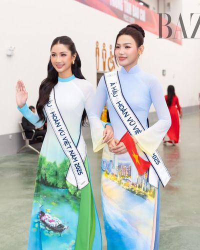 Hoa hậu hoàn vũ Phương Linh và Á hậu Cẩm Ly đảm nhận vai trò Đại sứ Du lịch – Văn hóa tỉnh Khánh Hòa tại Triển Lãm Thành Tựu