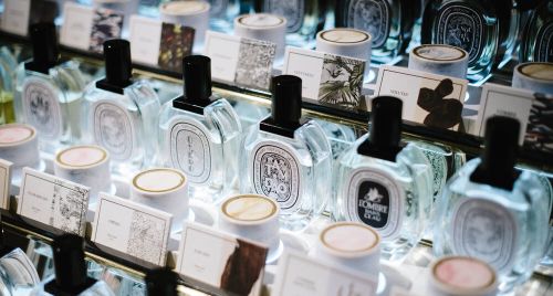 Nước hoa niche: Vạn áng hương trong một dáng hình