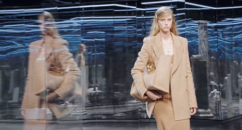 BST Fall Winter 2021/22 của Fendi: Bữa tiệc thời trang Thu Đông vô cùng lộng lẫy