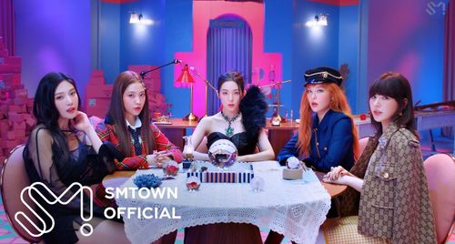 Red Velvet “lột xác” với phong cách thời trang ngoạn mục trong Mv mới