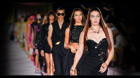 Versace tái hiện bản sắc trong BST Xuân Hè 2022