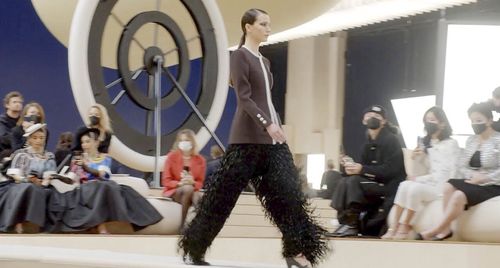 Chanel - Haute Couture Spring Summer 2022: Tươi mới và nữ tính