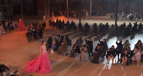 ELIE SAAB Haute Couture Xuân / Hè 2022: Đẳng cấp và tinh tế