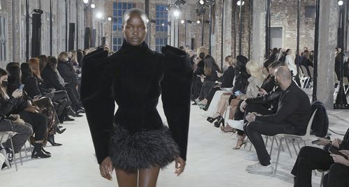 Alexandre Vauthier - Haute Couture Xuân Hè 2022: Uyển chuyển thướt tha
