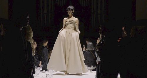 Burberry - Fall Winter 2022/2023: Bộ sưu tập đậm dấu ấn Anh Quốc