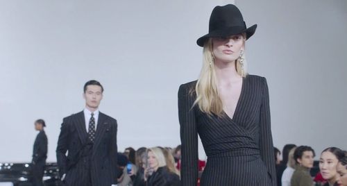 Ralph Lauren - Fall/Winter 2022: Bữa tiệc đêm của giới thượng lưu