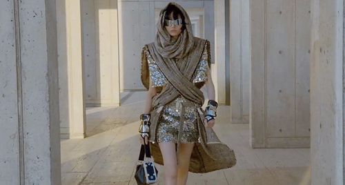 Louis Vuitton - Cruise 2023: Vũ trụ hợp nhất