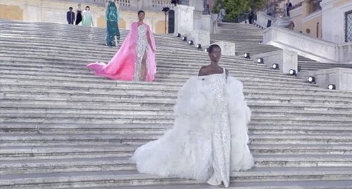 Valentino - Haute Couture Fall Winter 2022/2023: Khởi nguồn mới