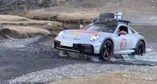 Porsche 911 Dakar độc nhất Việt Nam chu du khắp các cung đường
