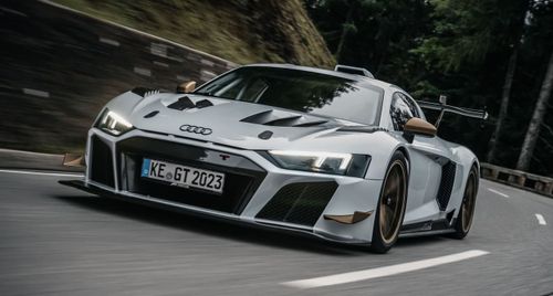 ABT XGT Audi R8: Từ chiếc xe đua đến siêu xe đường phố với giá 520 nghìn bảng Anh
