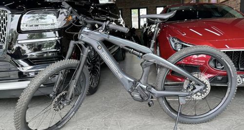 Xe đạp điện Porsche eBike Cross giá hơn 235 triệu đồng mới về Việt Nam có gì hay?