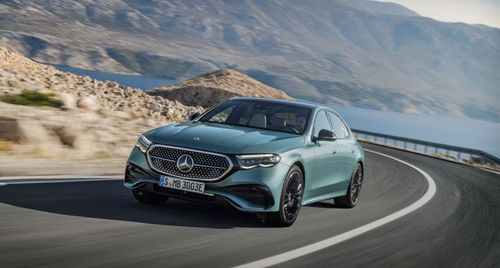 Ra mắt Mercedes-Benz E-Class 2024 thế hệ mới với ngập tràn công nghệ