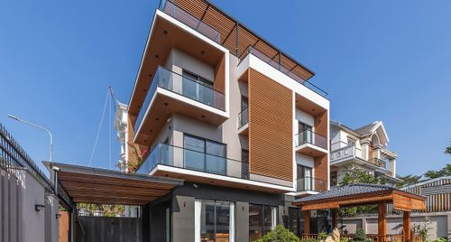 Biệt thự 400 m2, 11 tỷ đồng với ba phần tư diện tích làm sân vườn