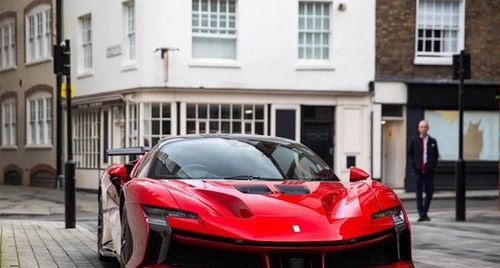 Chiêm ngưỡng siêu xe Ferrari SF90 XX Stradale đầu tiên được bàn giao