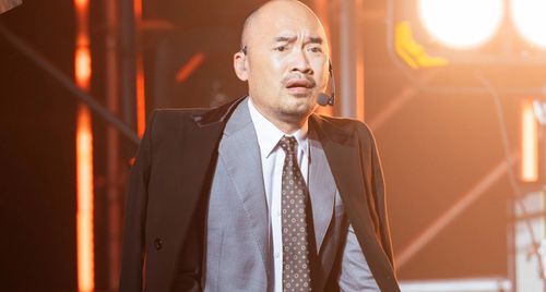 "Thánh meme" Tiến Luật gánh phần vui trong Anh trai vượt ngàn chông gai