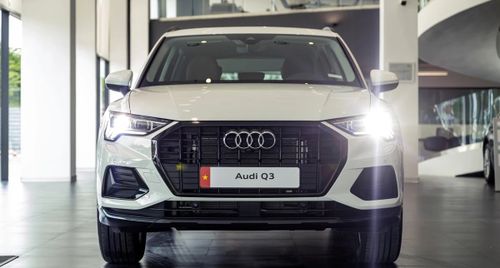 Audi Q3 Advanced Black Edition giá từ 1,89 tỷ đồng tại Việt Nam