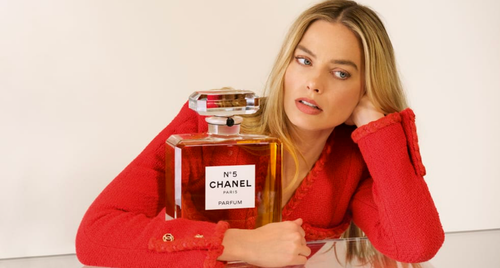 Margot Robbie chính thức trở thành gương mặt đại diện của Chanel N°5