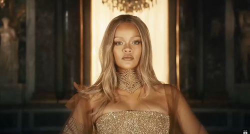 J’adore và Rihanna, khởi đầu của một giấc mơ bằng vàng