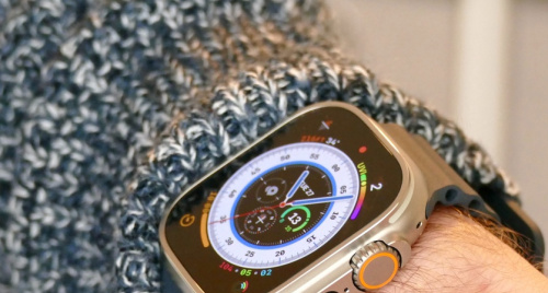 Apple Watch, đồng hồ giá rẻ được lòng giới tài chính Mỹ