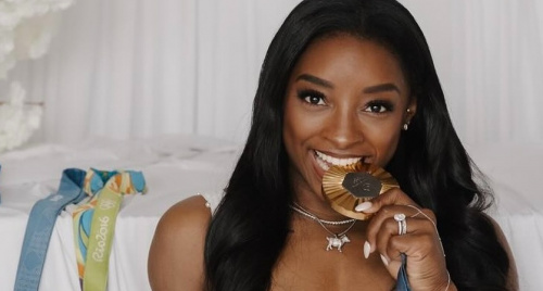 Thú chơi đồng hồ bạc tỷ của 'nữ hoàng thể dục dụng cụ'