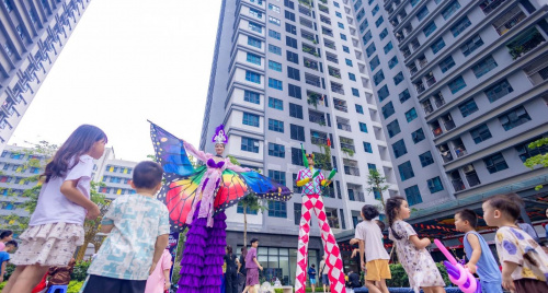 Sắc màu trung thu trong khu đô thị hiện đại