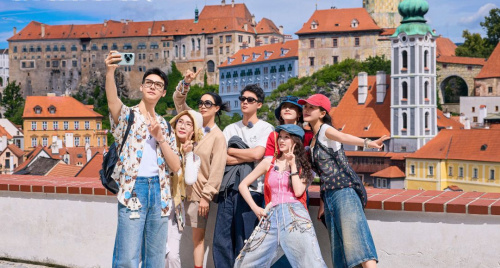 Top show truyền hình thực tế Trung Quốc chữa lành tâm hồn