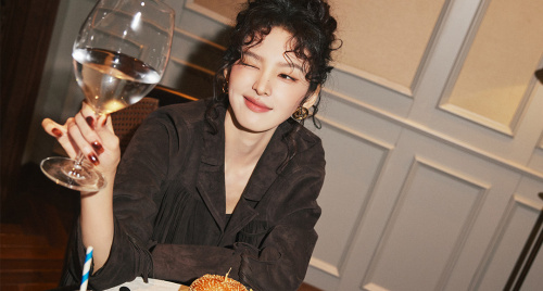 Tử vi 12 con giáp Chủ nhật ngày 9/11/2025: 5 tuổi cuối tuần hứng khởi