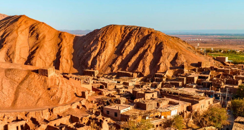 Thành cổ ở Tân Cương: Di sản sống giữa hai châu lục