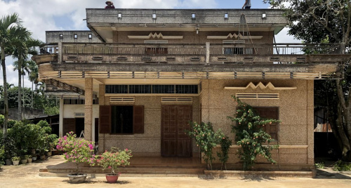 Đá rửa: Dấu ấn thầm lặng của kiến trúc Nam Bộ