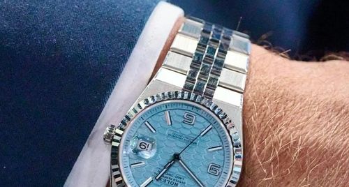 Cận cảnh đồng hồ 69.000 USD trên tay CEO Rolex