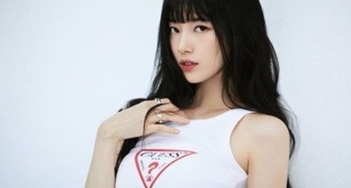 Hình ảnh Suzy chạy bộ ở hồ Tây