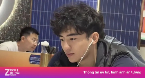 Con trai 17 tuổi của Tạ Đình Phong, Trương Bá Chi