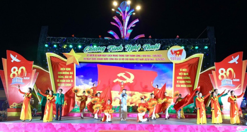 Tỏa sáng hình ảnh Đồng Tháp tại Liên hoan Nghệ thuật quần chúng Khu dân cư toàn quốc 2025