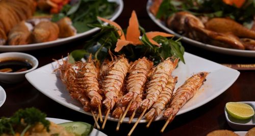 Ăn gì ở quận 7? Gợi ý 10+ nhà hàng ngon & sang xịn