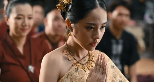 Phim Việt 'Cô dâu ma' dời lịch chiếu