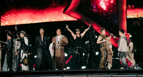 Tự Long cứu concert Anh trai vượt ngàn chông gai lê thê đến rạng sáng
