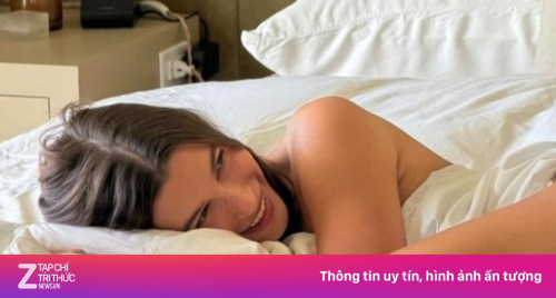 Vợ Justin Bieber táo bạo