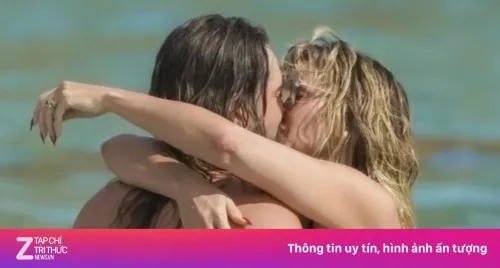 Heidi Klum táo bạo ở tuổi 52