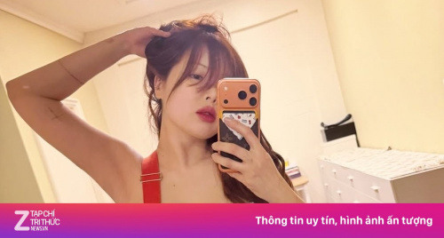 HyunA đăng ảnh không mặc nội y