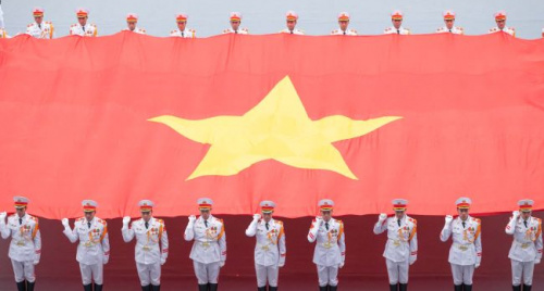 Concert pháo hoa quốc gia khiến người Hà Nội háo hức từ chiều