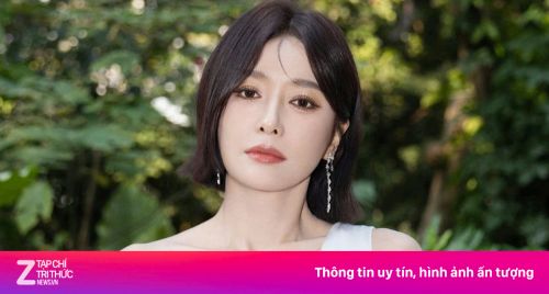 'Phú Sát hoàng hậu' lộ ảnh qua đêm tại nhà bạn trai