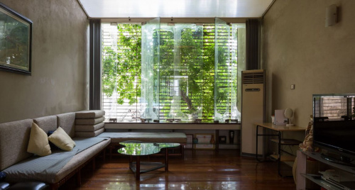 Hai ngôi nhà Hà Nội những năm 2000