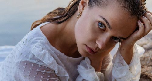 Tử vi 12 con giáp Chủ nhật ngày 12/4/2026: 5 tuổi viên mãn