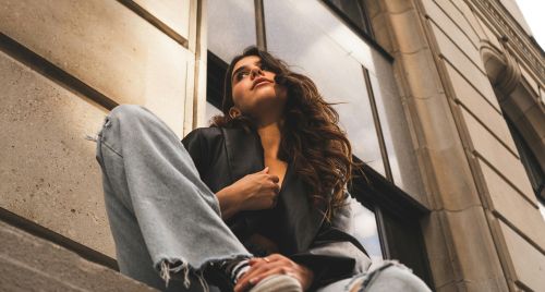 Tử vi 12 con giáp thứ Tư ngày 15/4/2026: 5 tuổi bứt phá