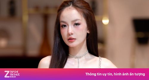 Bạn gái Liên Bỉnh Phát gây chú ý