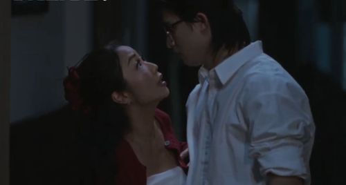 Heo 5 Móng vượt Phí Phông, xác lập kỷ lục ngay ngày đầu ra mắt